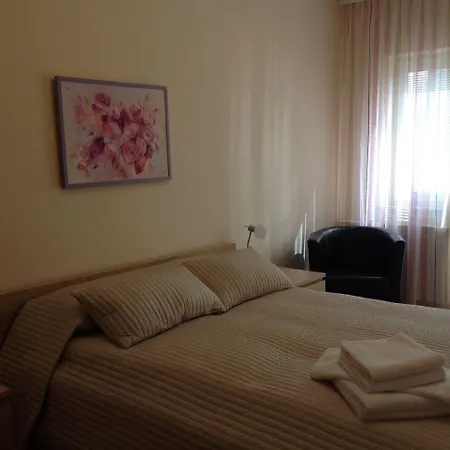 - Vesta Бад-Эльстер