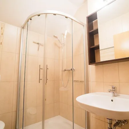 - Vesta 3* Бад-Эльстер