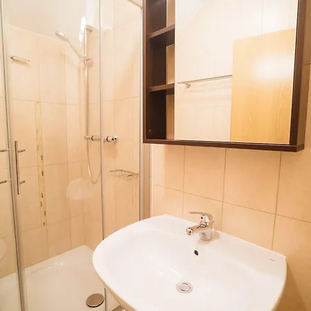 - Vesta Szálloda Bad Elster