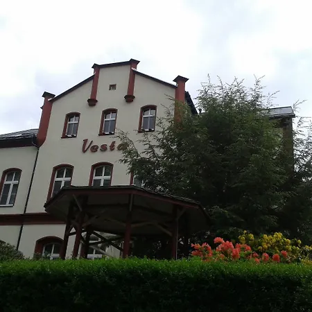 - Vesta Hotel
