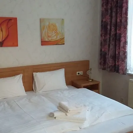 - Vesta Hotel 3*