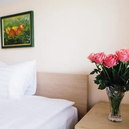- Vesta Hotel