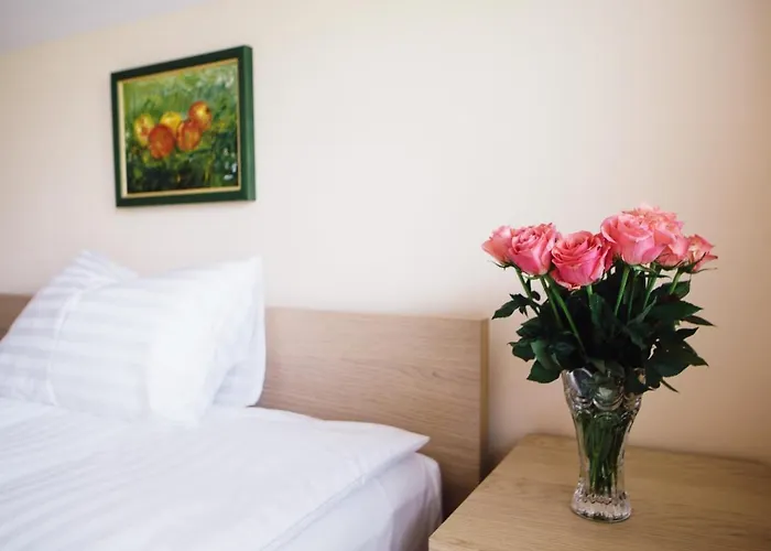 - Vesta Hotel
